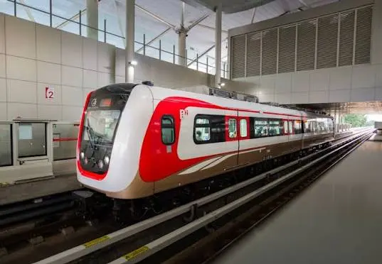 LRT Kelapa Gading-Manggarai Resmi Beroperasi, Tarif Rp8.000 Selama Delapan Hari