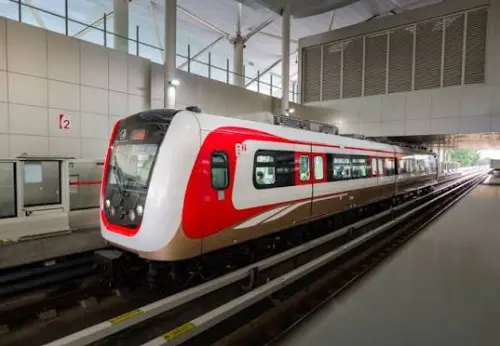LRT Kelapa Gading-Manggarai Resmi Beroperasi, Tarif Rp8.000 Selama Delapan Hari