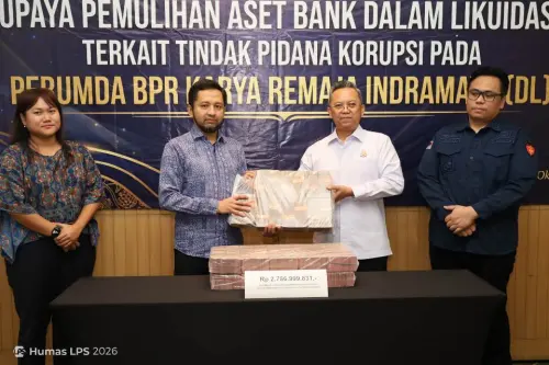 Kejari Indramayu Serahkan Rp2,78 Miliar Sitaan Korupsi BPR KRI ke LPS