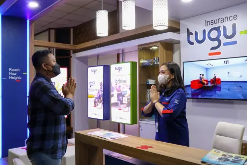 Konsisten dengan Program Bakti TUGU, Tugu Insurance Raih Indonesia Best CSR Awards 2023