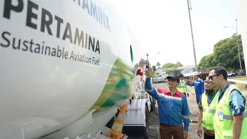 Jajaki Penggunaan Energi Terbarukan, Garuda Indonesia Uji Coba Bioavtur Pada Mesin Pesawat B737-800 NG