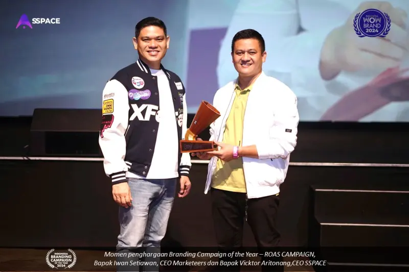 Emiten DOOH Sabet Penghargaan “Branding Campaign of The Year” versi MarkPlus