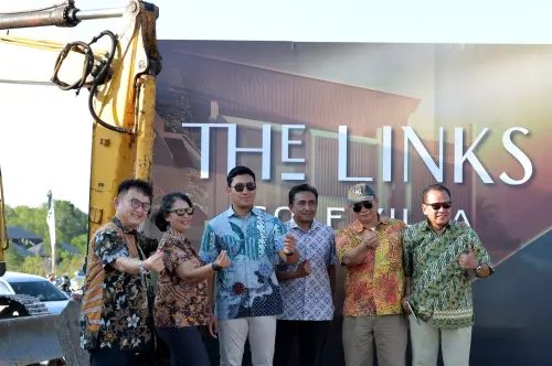 Groundbreaking Proyek Rumah Mewah, Emiten Milik Anak Tommy Soeharto GOLF Optimis Kantongi Marketing Sales Rp 257 Miliar