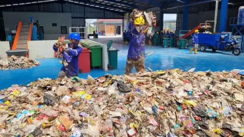 Investor Tiongkok Gelontorkan $200 Juta Bangun Pembangkit Listrik Tenaga Sampah