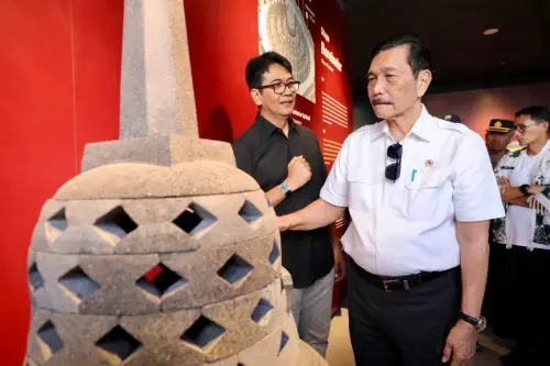 Pasca Revitalisasi di Kawasan Candi Borobudur, Menko Luhut Yakin Jumlah Wisman Bakal Tembus 2 Juta per Tahun