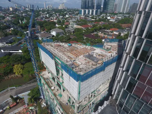Gelar Topping Off, WEGE Targetkan Proyek Gedung FTSO Rampung di September 2025