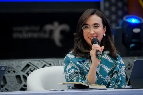 Ditarget Hingga 16 Juta, Kemenpar,  InJourney, Garuda Indonesia (GIAA) dan Pemda Sambut Wisman Pertama Tahun 2025