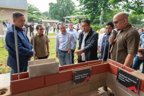 Dukung Program 3 Juta Rumah, SMGR Perkenalkan Rumah Contoh Bata Interlock Presisi