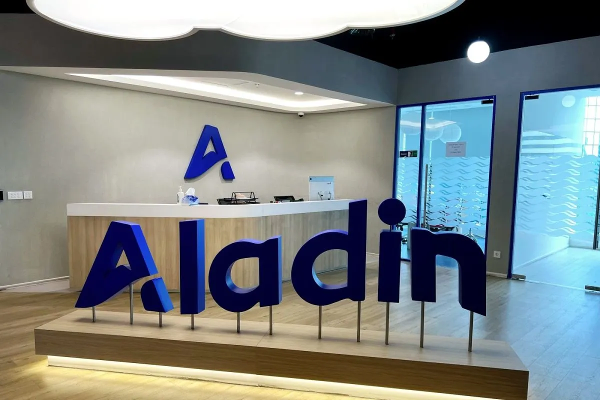 Geger PHK Massal, BEI Ultimatum Bos Bank Aladin (BANK) untuk Transparan
