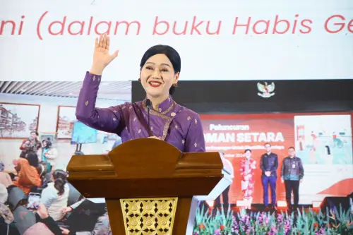 OJK, BI dan KP2MI Ajarkan Kelola Uang ke Ribuan Pekerja Migran Perempuan