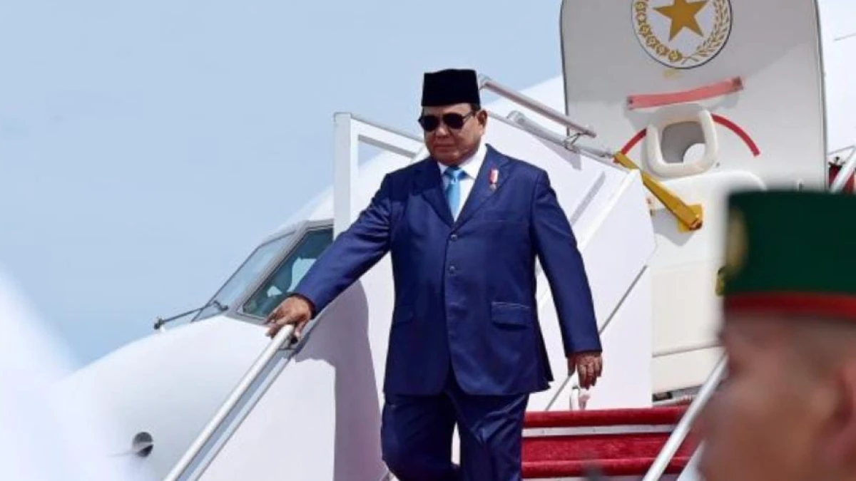 Bertolak ke Brunei Darussalam, Prabowo Terima Penganugerahan Bintang Kebesaran