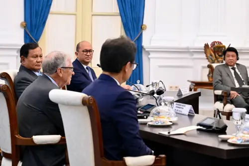 Abdul Rasyid, Pemilik SSMS dan CBUT Hadir di Pertemuan Strategis Presiden Prabowo dan Bill Gates Bersama Para Konglomerat Nasional