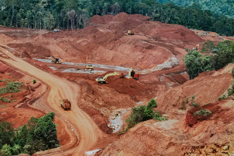 Sentil Tambang Raja Ampat, Ketua Komisi XII Singgung Pencabutan IUP