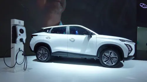 Ekspansi EV Topang Posisi Keuangan AUTO Stabil