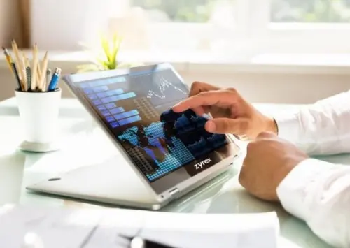 Emiten Laptop ZYRX Peroleh Kontrak Rp793 Miliar dari Kemendikdasmen
