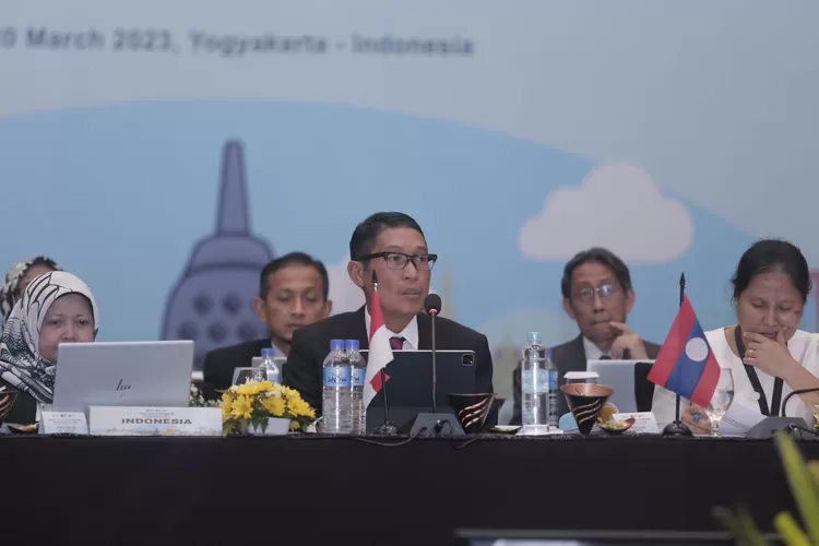 Ditanya Soal IPO Lighthouse, Inarno Angkat Tangan: Belum Ada Informasi