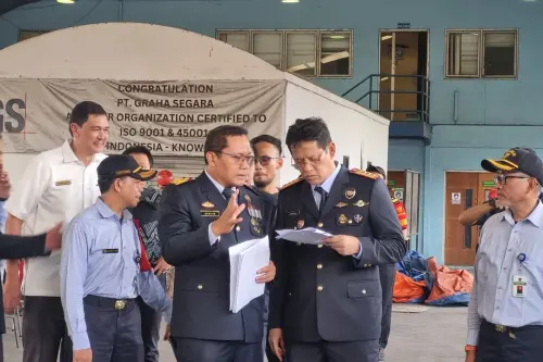 Tegas, Purbaya Janji Berantas Impor Ilegal di Pelabuhan