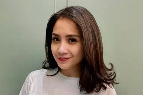 Nagita Slavina Negosiasi Saham VISI, Pasar Respons Negatif