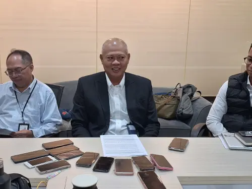 BEI Siapkan "Kelas Naik Tingkat" buat Emiten Kecil