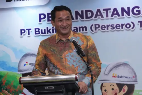 Genjot Portofolio EBT, PTBA dan Pertamina NRE Garap PLTS di Lahan Pascatambang