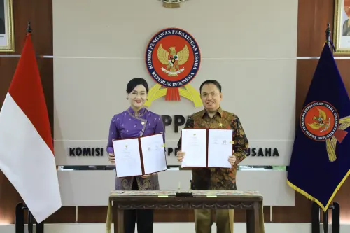 OJK dan KPPU Perkuat Sinergi Pengawasan Sektor Jasa Keuangan