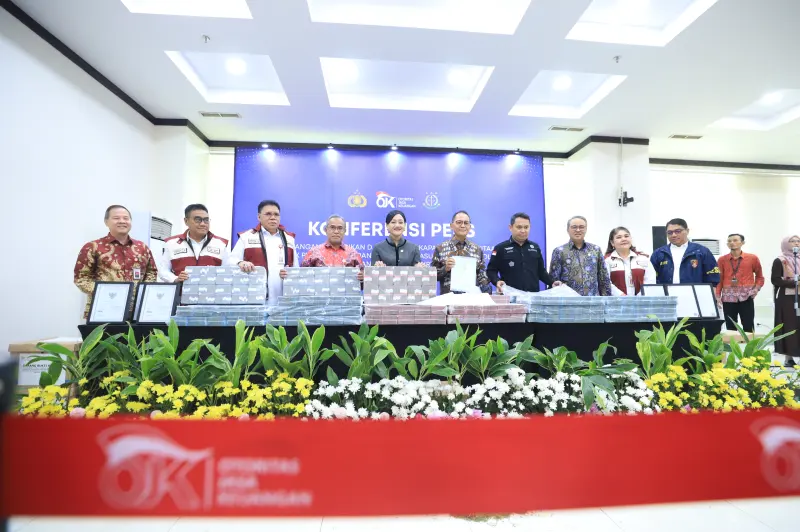 OJK Serahkan Tersangka Kasus Asuransi Jiwa Prolife ke Kejari Jakarta Selatan