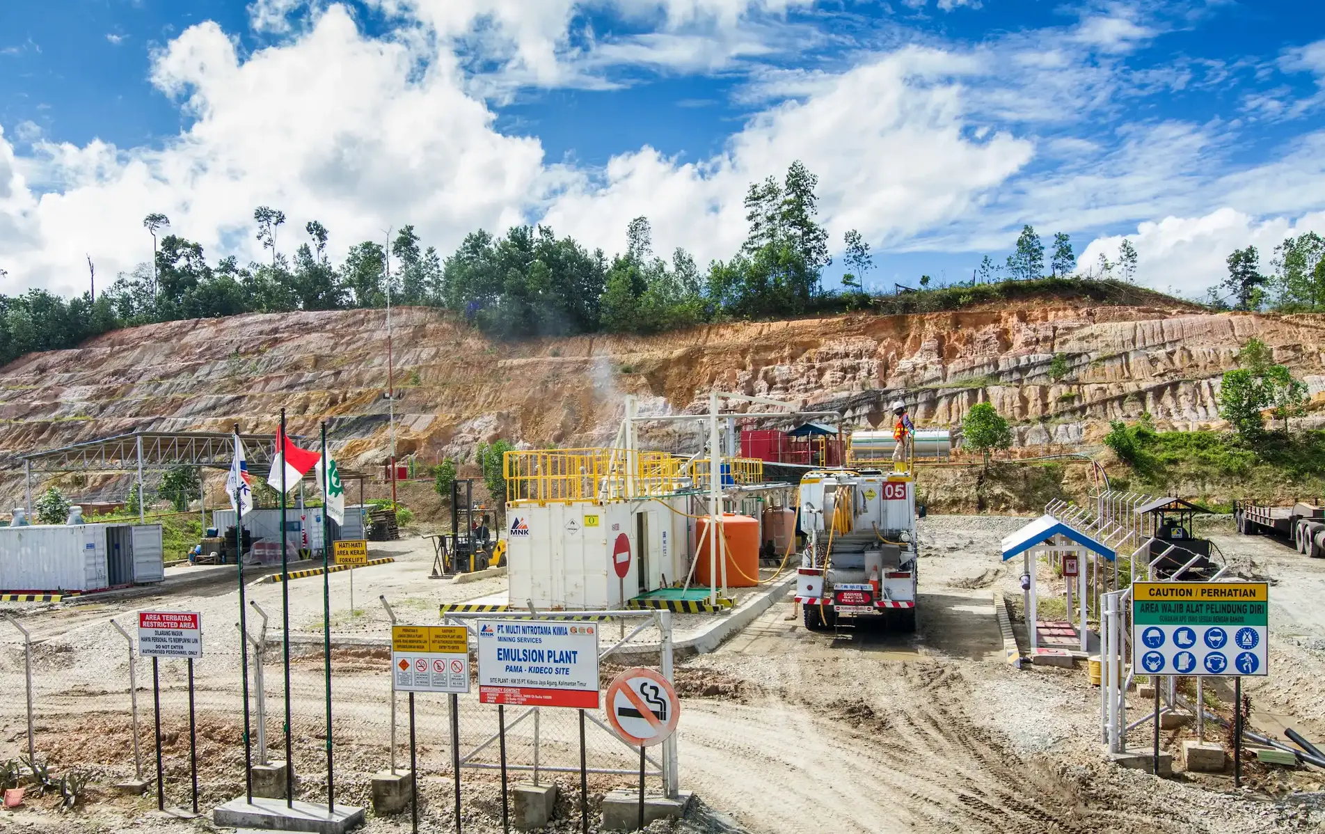 OKAS Kantongi Kontrak Eksplosif Tambang US$60 Juta hingga 2030