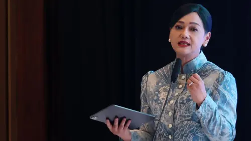 OJK: Aset Keuangan Syariah RI Naik 8,56% Jadi Rp3.131 Triliun