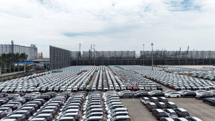 kondisi terminal kendaraan IKT atau IPCC PT Indonesia Kendaraan Terminal Tbk (IPCC) catatkan laba 2024 tertinggi sepanjang sejarah.