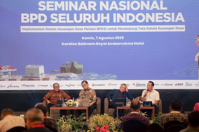 Seminar Nasional BPD se-Indonesia, Asbanda menghadirkan sejumlah narasumber, di antaranya Bahri, Direktur Fasilitasi Perencanaan Keuangan dan Aset Pemerintahan Desa Direktorat Jenderal Bina Pemerintahan Desa Kemendagri; Jaka Sucipta, Direktur Dana Desa, Insentif, Otonomi Khusus, dan Keistimewaan Direktur Jenderal Perimbangan Keuangan Kementerian Keuangan (Kemenkeu); serta Eko B. Supriyanto, Chairman Infobank Institute.