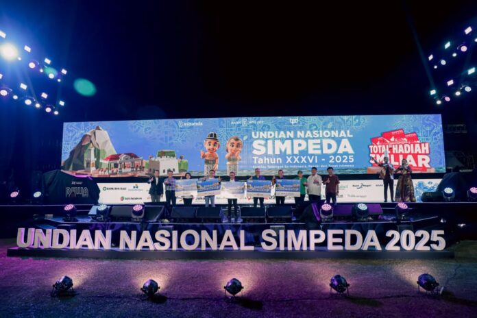 Asosiasi Bank Pembangunan Daerah (Asbanda) dan Bank BPD DIY menggelar penarikan Undian Tabungan Simpeda Periode ke-1 Tahun XXXVI-2025 bertajuk “Kemilau Tabungan Se-Indonesia, Rezeki dari Tanah Istimewa” di Candi Prambanan, Kamis, 7 Agustus 2025.